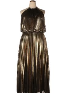 Pleated maxi dress
